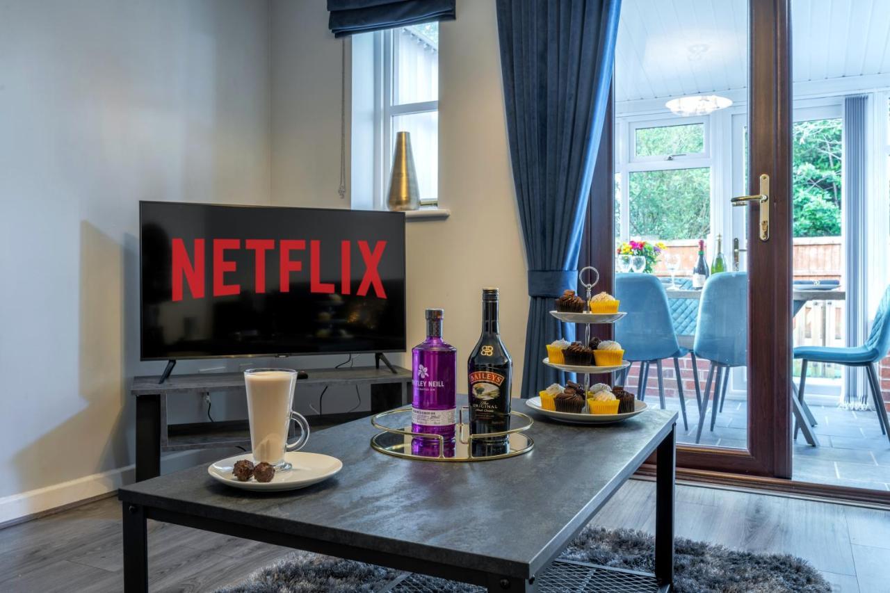 Yew Tree House Contractor / Family Home Free Netflix Fast Wifi Near Dudley/Birmingham Cradley Heath Exterior photo