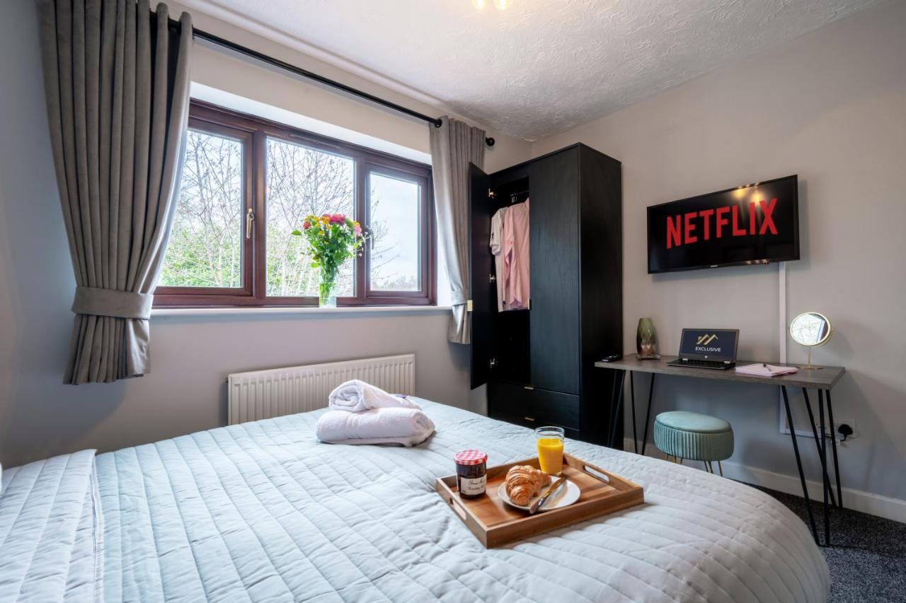 Yew Tree House Contractor / Family Home Free Netflix Fast Wifi Near Dudley/Birmingham Cradley Heath Exterior photo