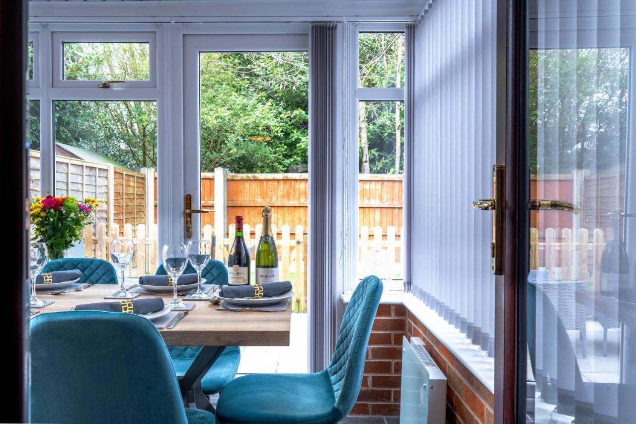 Yew Tree House Contractor / Family Home Free Netflix Fast Wifi Near Dudley/Birmingham Cradley Heath Exterior photo